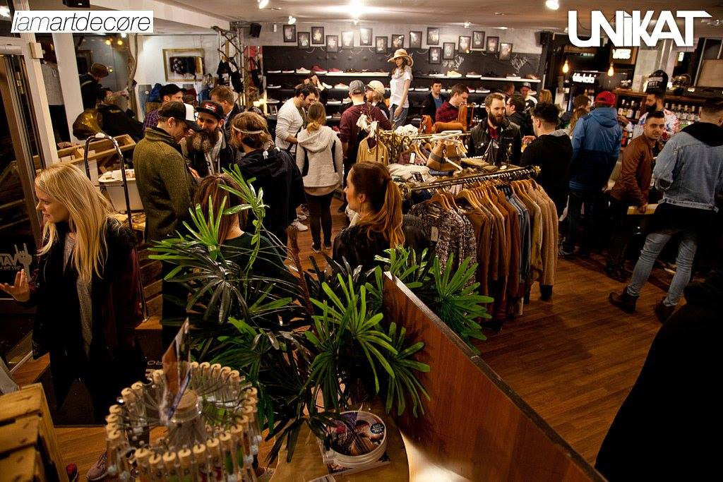 2. JUNI Late Night Shopping UNiKAT Store